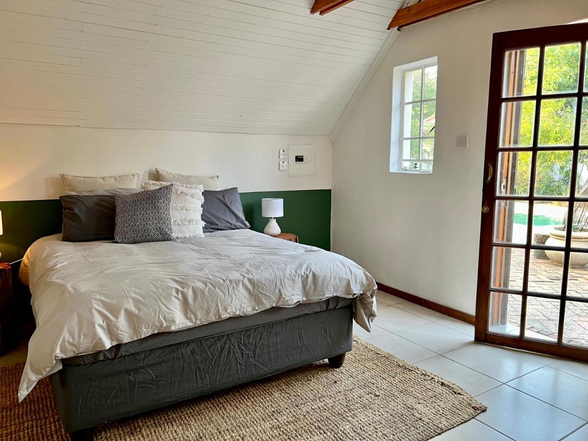 Cosy City Cottage กาโบโรเน ภายนอก รูปภาพ